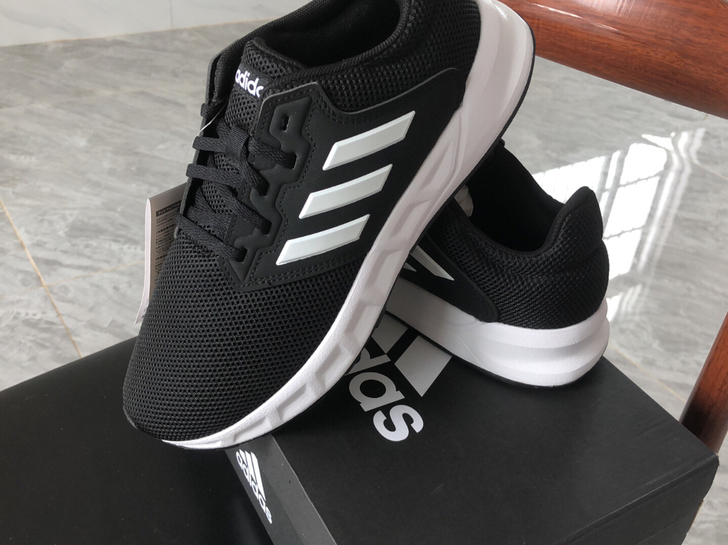 阿迪达斯官网adidas SHOWTHEW...