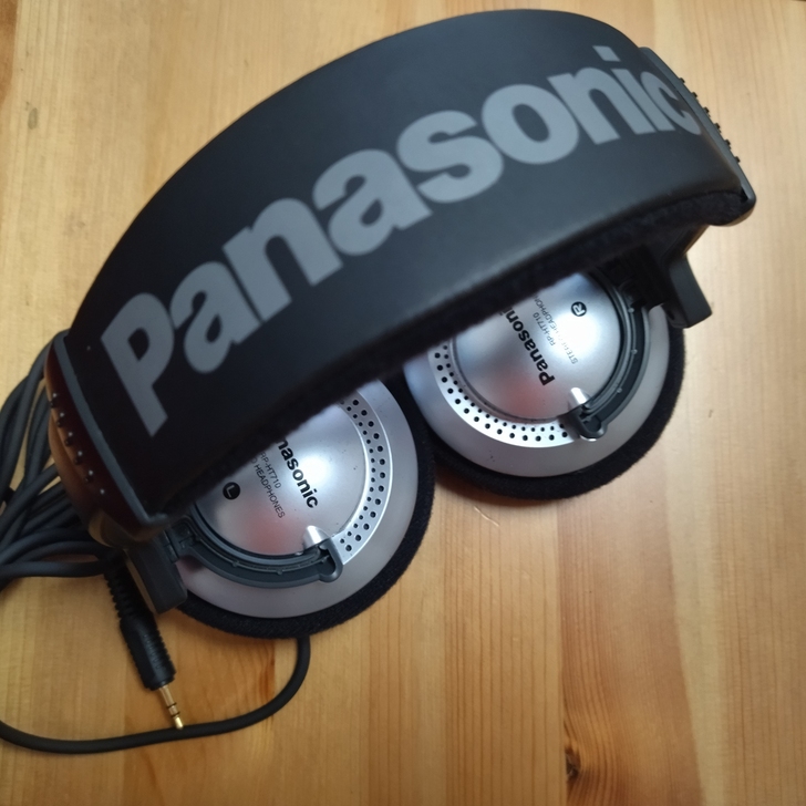 松下710头戴式监听耳机，外壳完美，全新。...