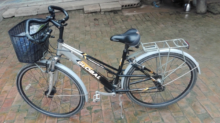 旅行自行车 ，全铝车架，24速，带禧玛诺轮...