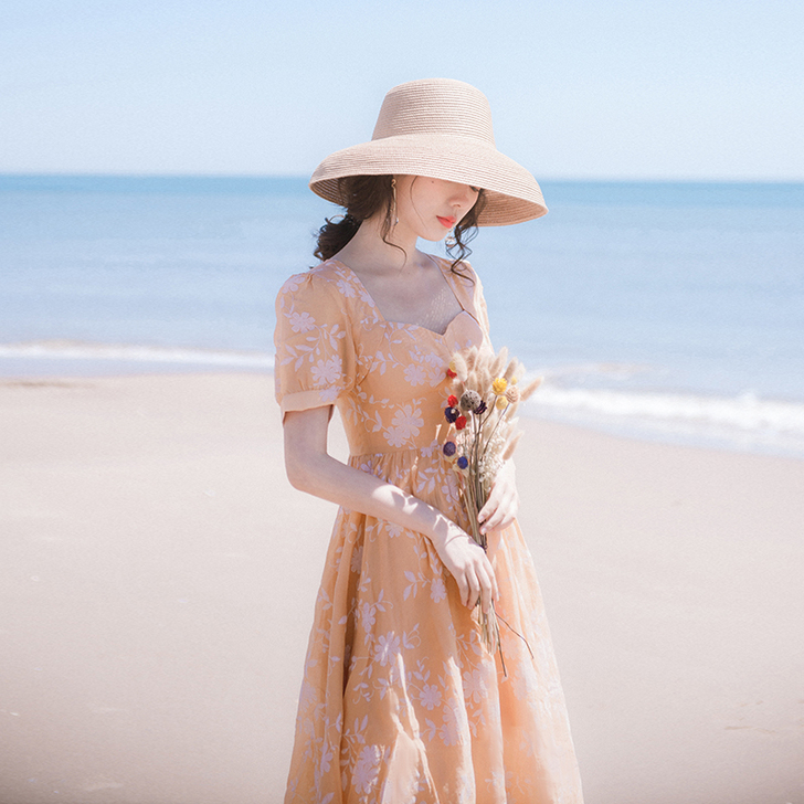 2021夏季新款流行裙子设计感法式高腰仙女...