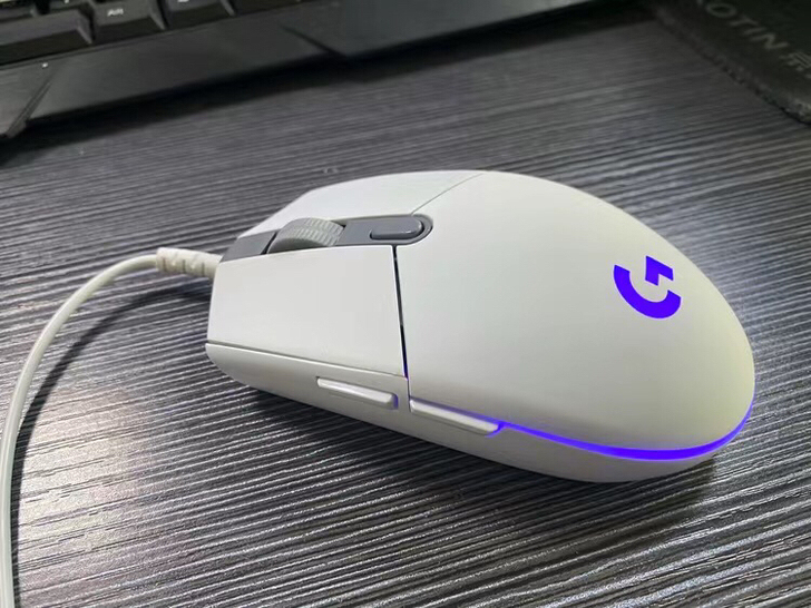 全新罗技G102二代鼠标机械鼠标游戏鼠标电...
