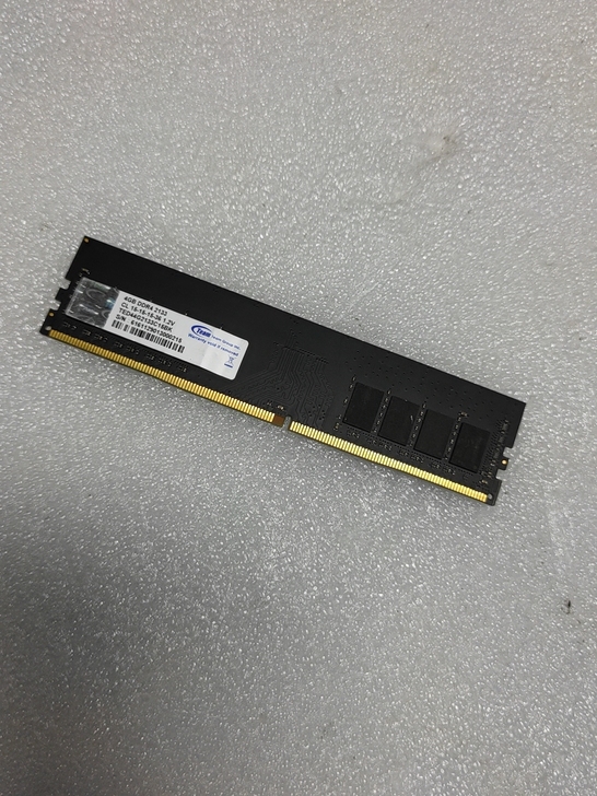 十铨 4G DDR4 2133 台式机 内...