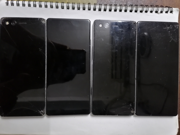 中兴天机z999折叠手机骁龙820处理器，...