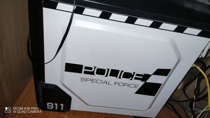 电脑整机，可以上网看电影炒股，1060显卡...