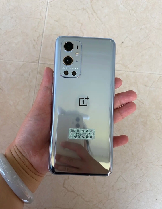 一加9pro，全网5G，12G+256G，...