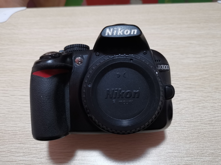 尼康D3100单反相机，成色不错，具体图片...