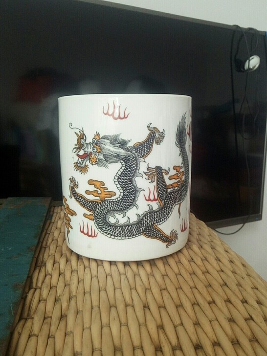 青龙笔筒，也可以香炉用，物品保存不易请您珍...