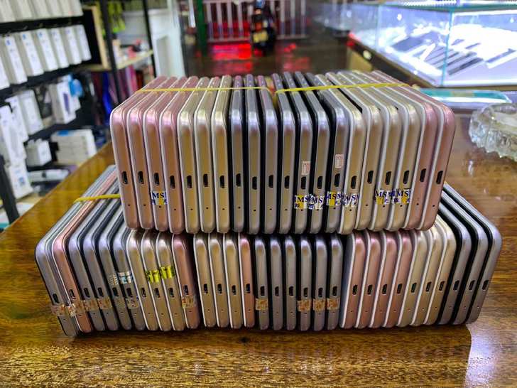 红米5a,16g,32G全网通,台台新 红...