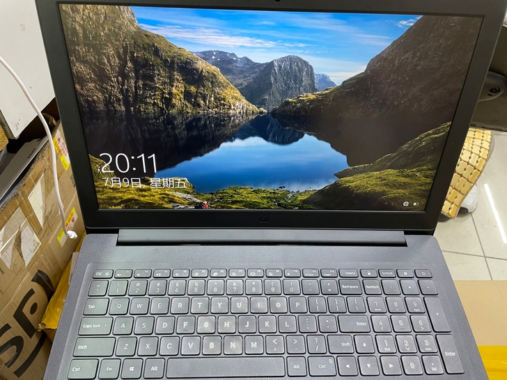 小米笔记本(酷睿i5-8250U/4GB/...