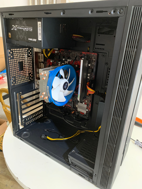 r5 2600 主机  无显卡台式整机，电...