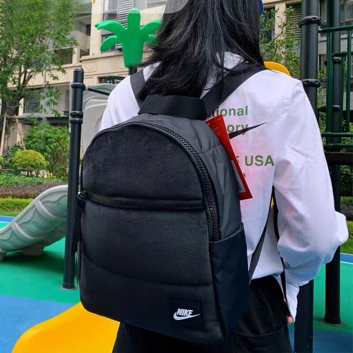 耐克双肩包小书包