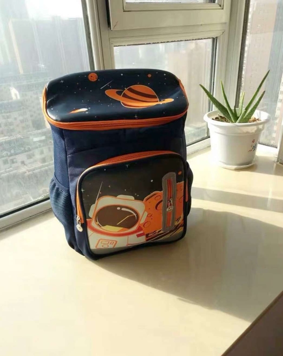 书包KVG太空系列书包小学生轻便减负双肩背包