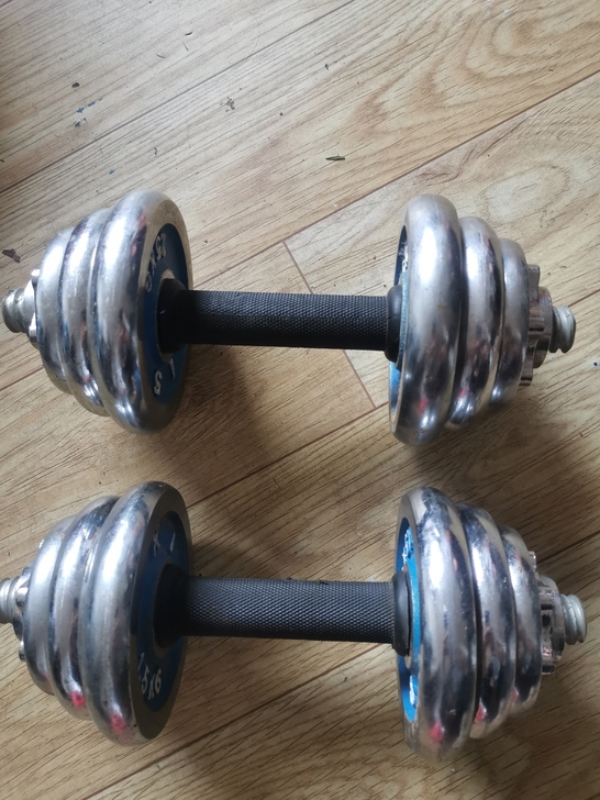 15KG哑铃2只装，单只7.5KG，需要的...