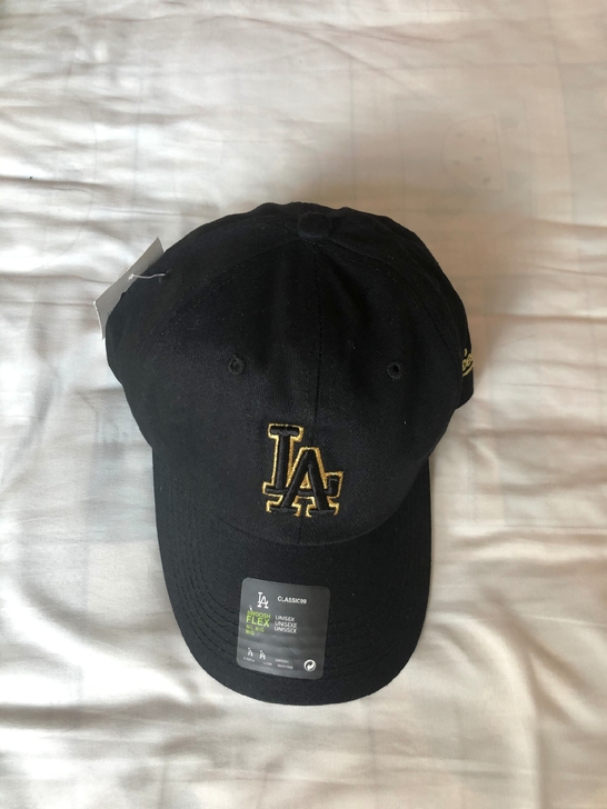 个人闲置低价出MLB棒球帽,喜欢它家帽子,...