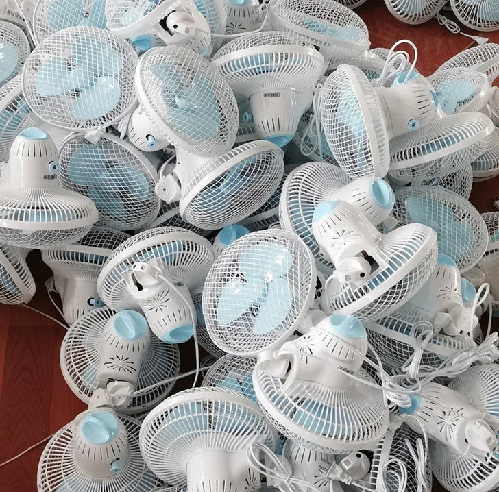 摇头电风扇爆款静音学生宿舍小风扇书桌台式夹...