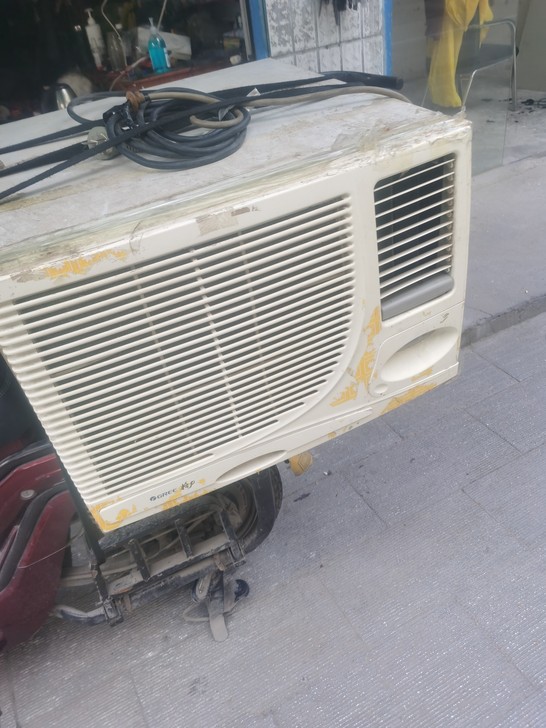 大窗机，1.5匹，工地上用