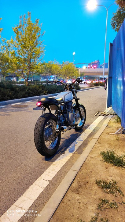 复古摩托车，97款铃木gn250改装复古摩...