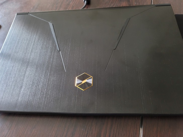 机械革命 蛟龙7x 98q 3080笔记本...