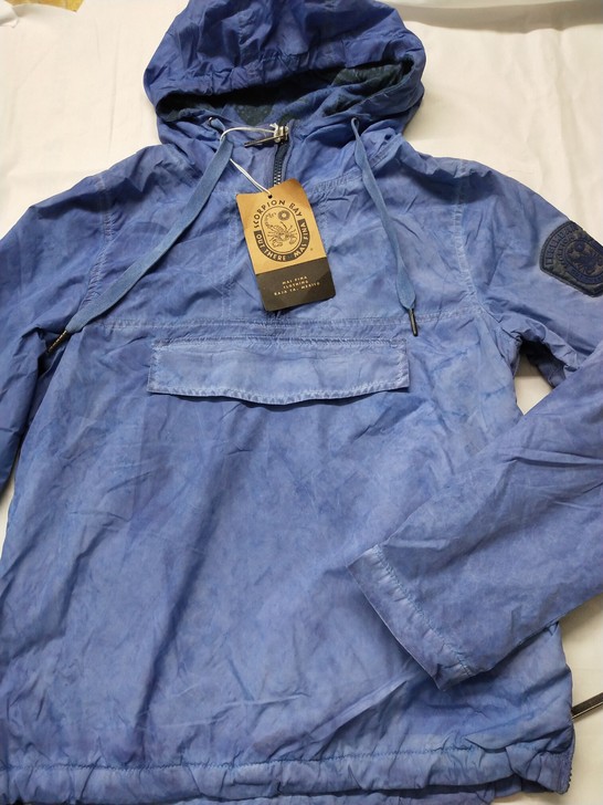 儿童服装，套头连帽设计单衣。全新