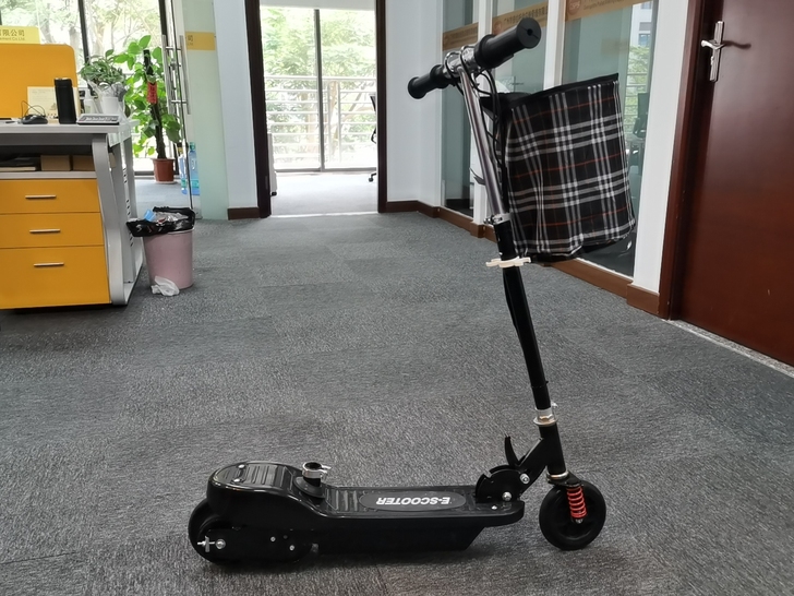 出售小电动，因工作调动故需出手，骑过一两次...