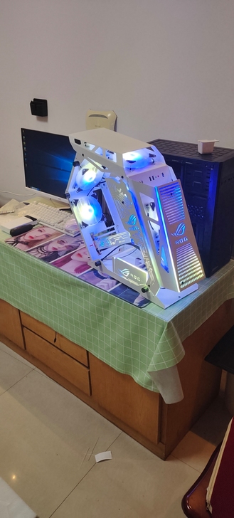 全新未拆封高端异形游戏水冷机箱小咖大咖小K...