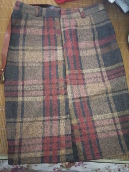 呢子短裙,买回来吊牌都没拆