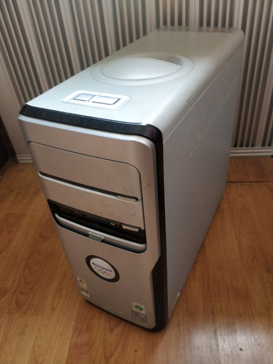 联想老机箱 防辐射机箱 家悦机箱