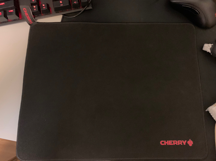 Cherry樱桃电竞游戏专业鼠标垫 中号 ...