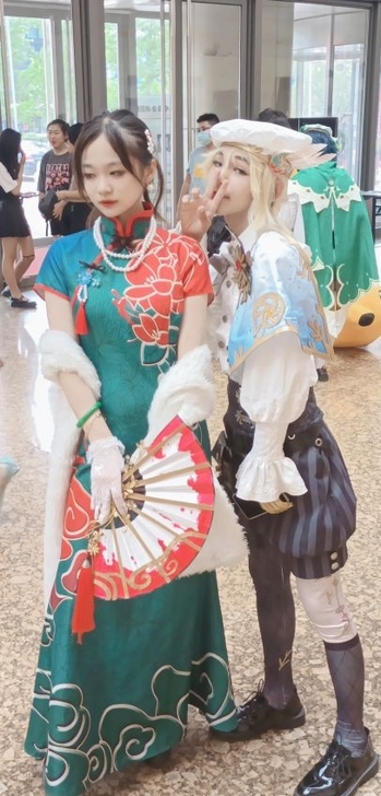 画家黄金比例COS