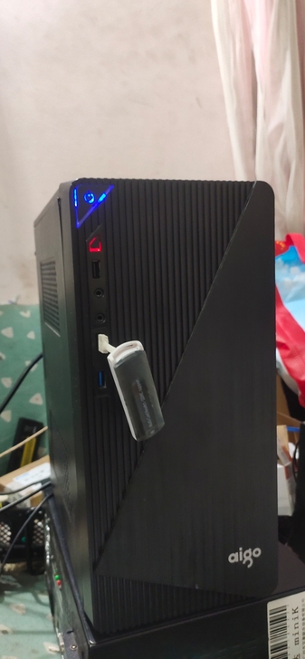 游戏主机a6处理器。能玩撸啊撸，英雄联盟地...