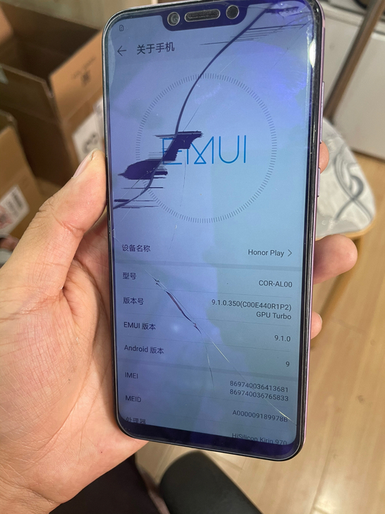 荣耀play，4加64内存，屏幕坏，功能正...