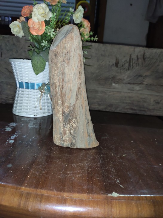 老挝大红酸枝老料,油性密度好,纹理清晰可见...