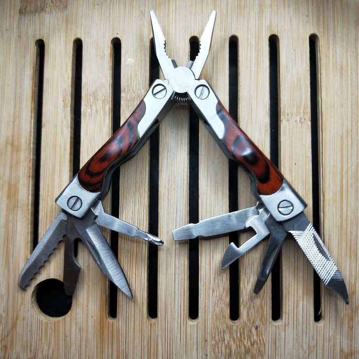 户外店不干了实木把304不锈钢钳子多功能折...