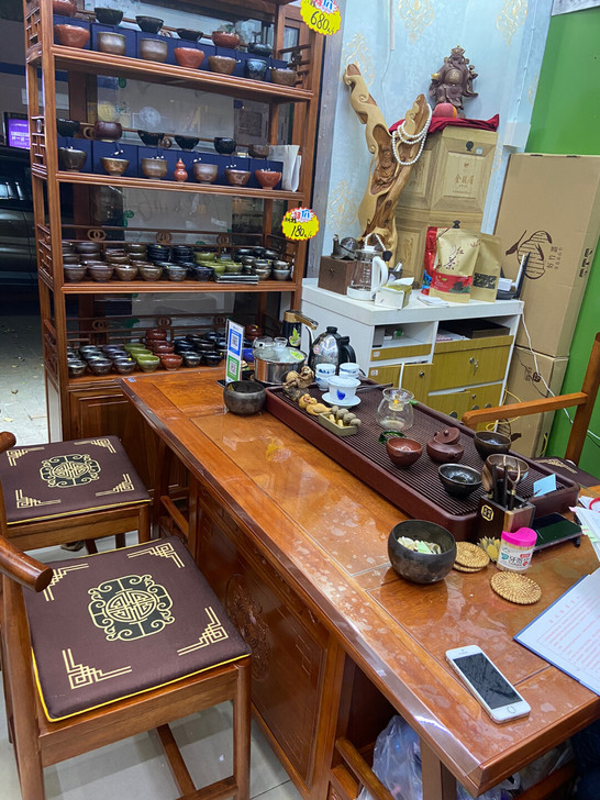 茶楼转让，捡漏红木茶桌茶台，博古架书柜，特...