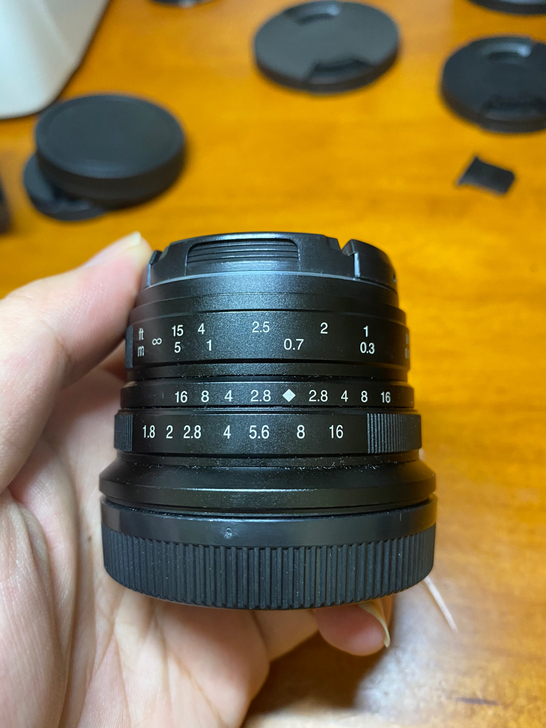 七工匠 25mm f/1.8（佳能M卡口）