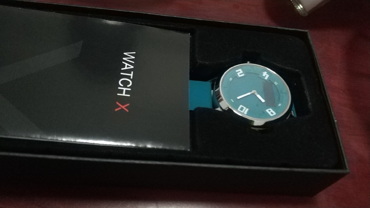 联想watchx,可测心率,计步,卡路里,...