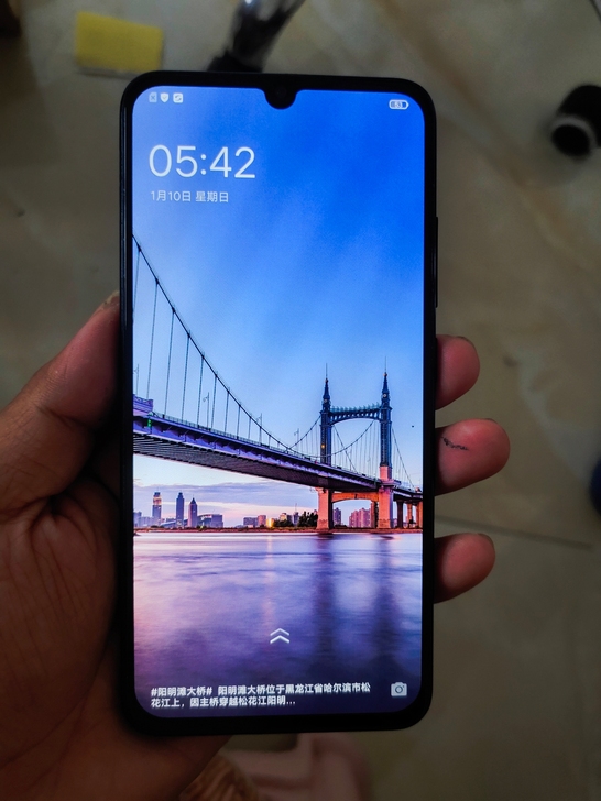 VIVOX21手机，手机成色如图，所有功能...