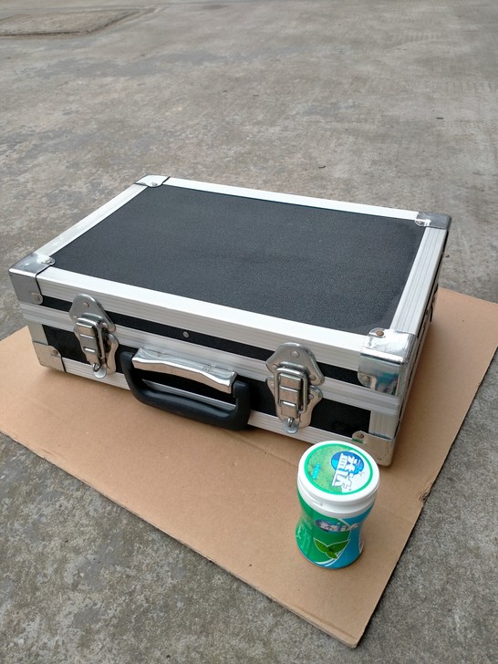 38包邮铝合金工具箱多功能收纳箱。，数量很...