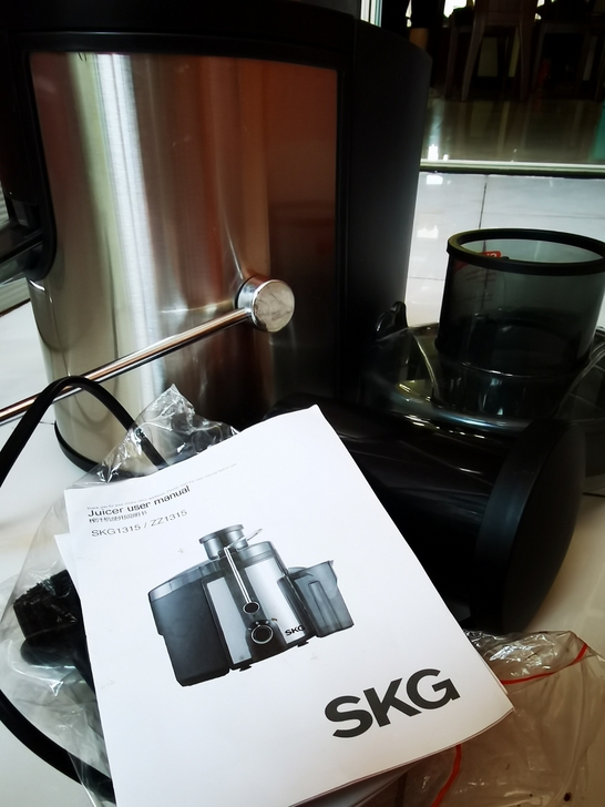 SKG榨汁机 只用过一次