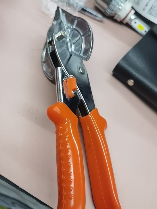 全新 电工角度剪刀90度木工封边扣条多功能...