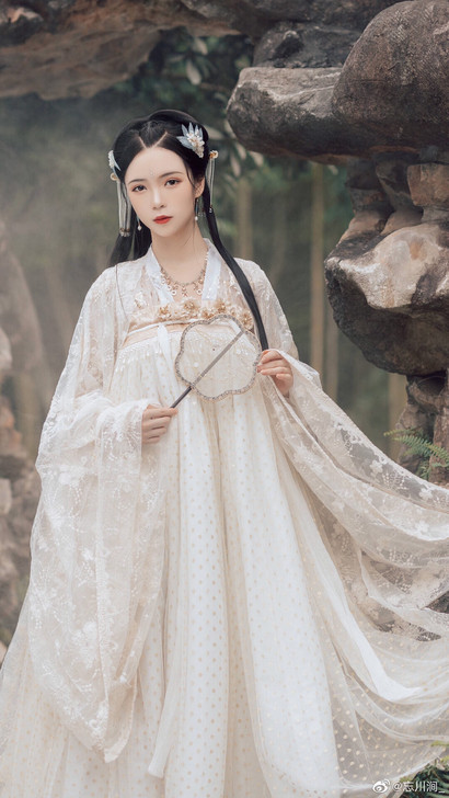 忘川涧 月下吟 汉服绣花大袖衫上襦可做外搭...