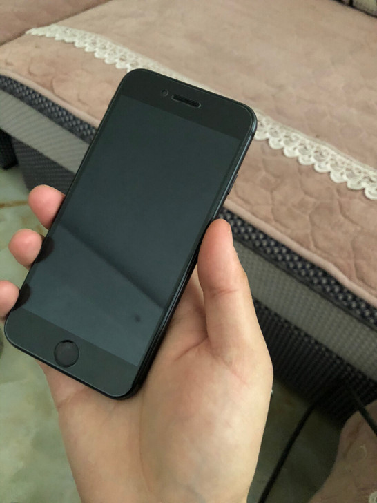 苹果8 拆过机 换过屏幕和电池电池3月28...