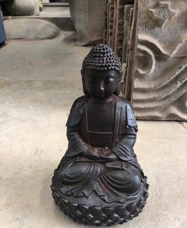 铁佛像一个,造型漂亮,做工精细,品相如图