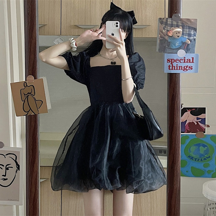 夏季2021新款暗黑系公主风收腰显瘦方领蓬...