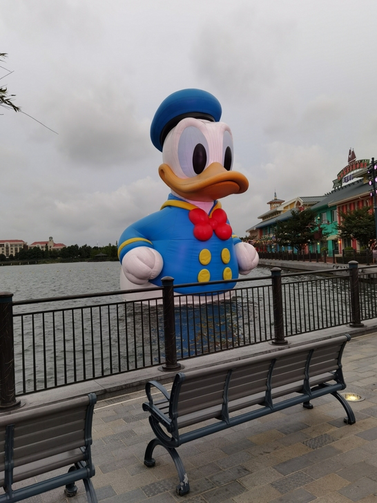 迪士尼迪斯尼门piao套票 三人成组！三人...