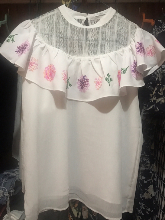 甜美少女雪纺衫，虽然喜欢因为不是我的风格，...