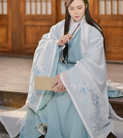 如梦霓裳大袖衫，跟都城南庄家一起买的，活动...