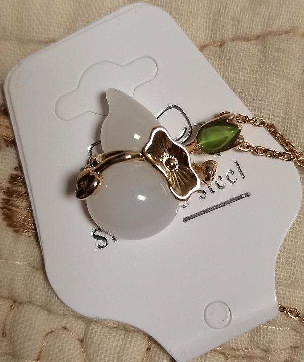 吊坠、项链，全新，中国风鎏金工艺，荷叶葫芦...