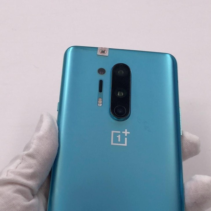 95新 一加 8 Pro (5G) 8GB...