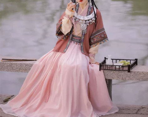 代拍！裳云兮【燕奴娇】汉服女宋制半袖褶裙 ...